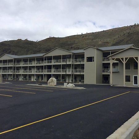 Yellowstone Big Rock Inn جاردينر المظهر الخارجي الصورة