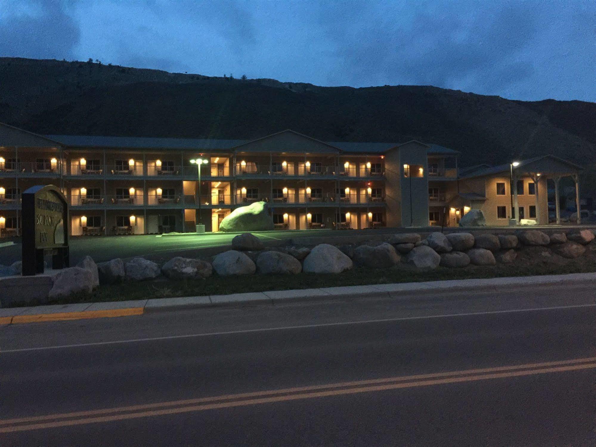 Yellowstone Big Rock Inn جاردينر المظهر الخارجي الصورة